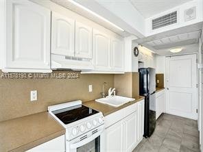 Building Photo - 209 N Fort Lauderdale Beach Blvd
