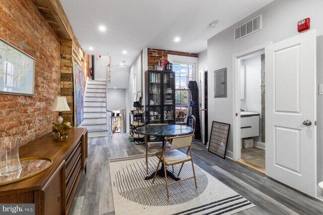 Foto del edificio - 927 Clinton St