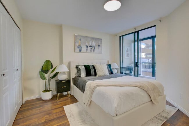 Building Photo - 1125 Howe St