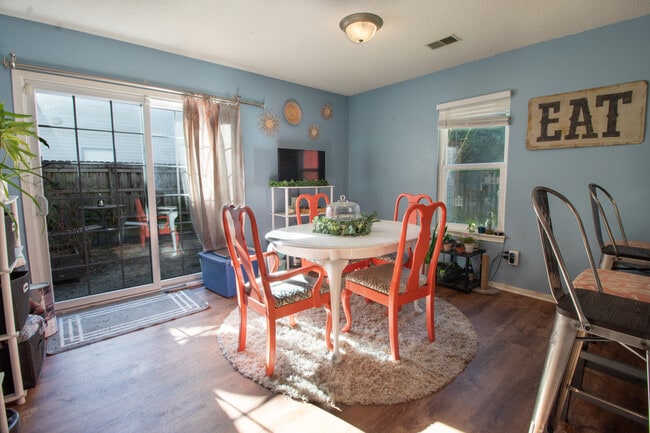 Foto del edificio - 1711 Orange Grove Shores Dr
