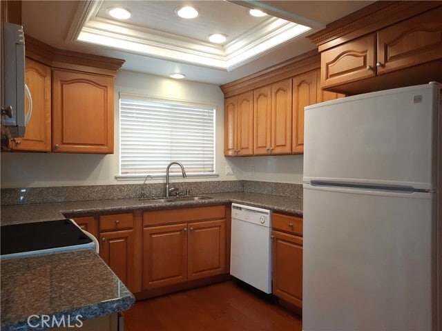 Building Photo - 2384 Via Mariposa W