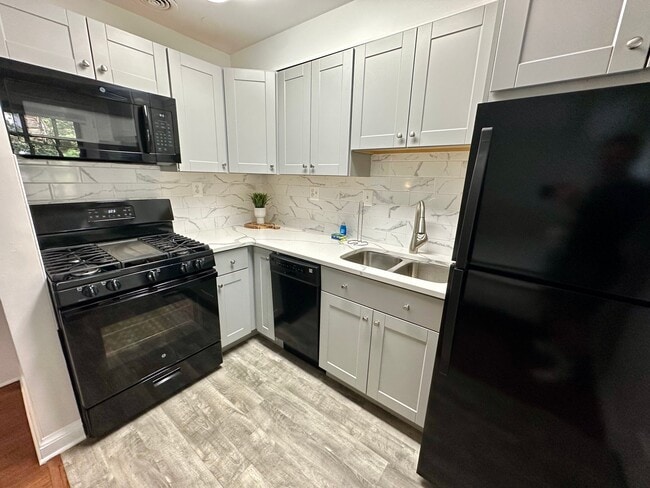 Photo - 1565 N Colonial Terrace (Arlington, VA) Apartment