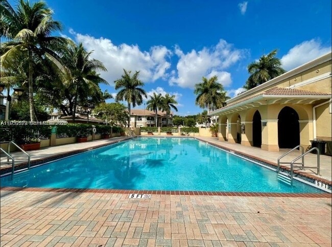 Building Photo - 8826 W Flagler St