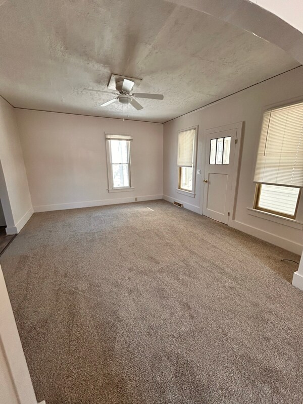 Foto del edificio - 514 Van Buren St