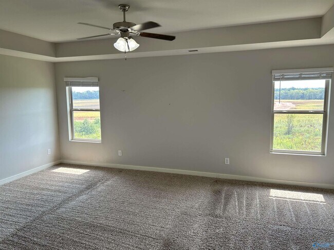 Foto del edificio - 26106 Valley Ridge Rd