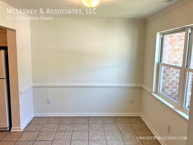 Foto del edificio - 412 Sedgewick Ct