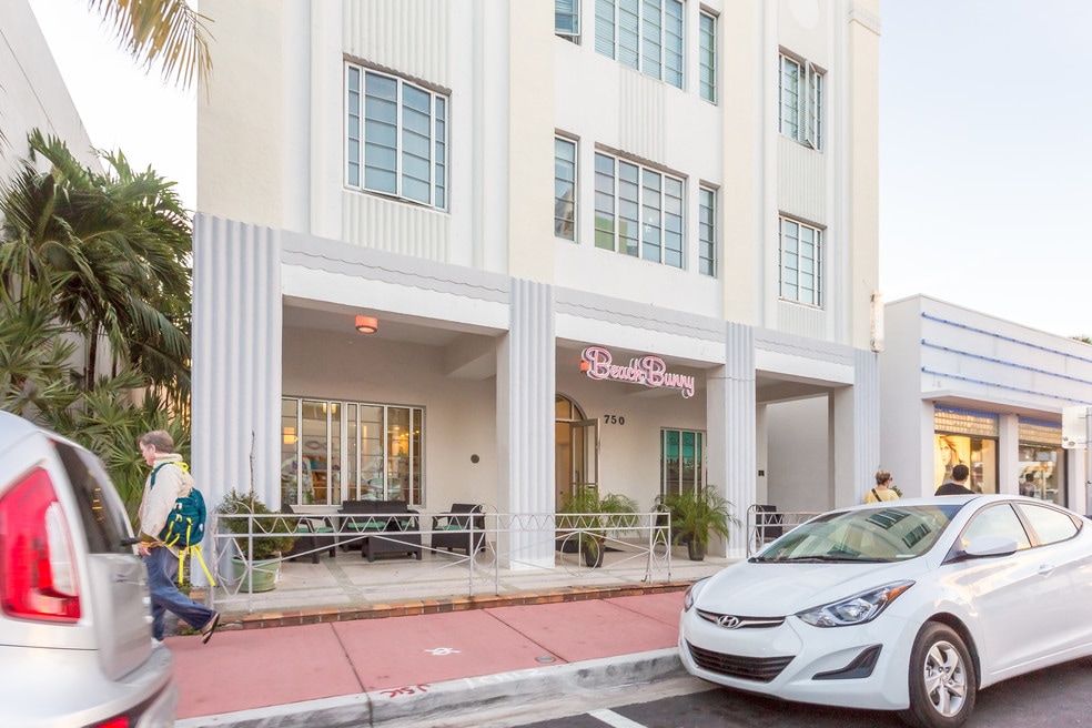 Is Flamingo a Good Place To Live in Miami Beach FL? - Neighborhood