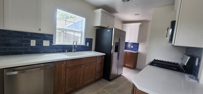 Foto del edificio - East Sac Charmer