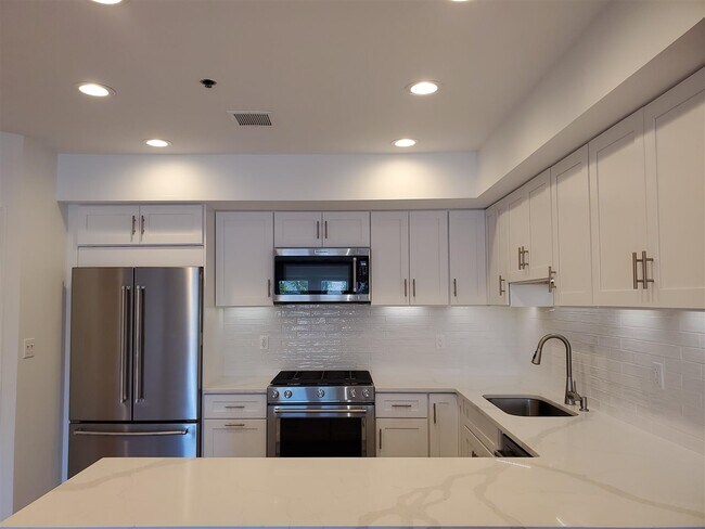 Foto del edificio - 536 Grand St