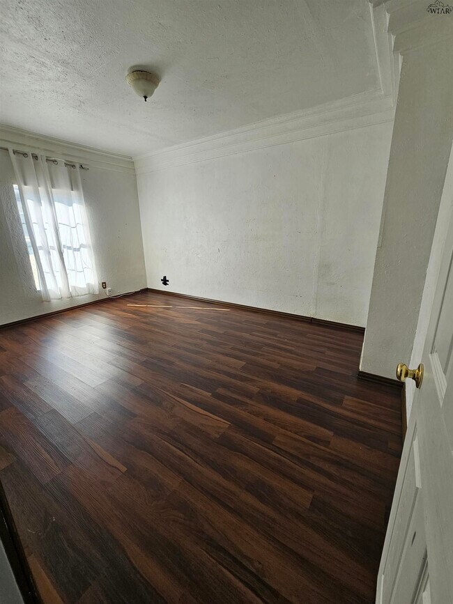 Foto del edificio - 502 Marconi St