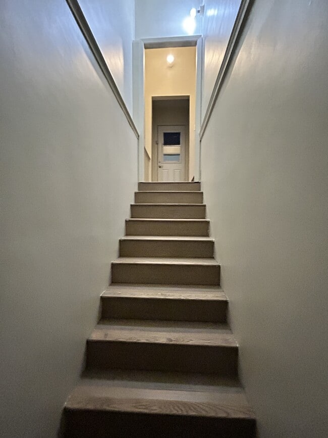 Building Photo - 9837-9868 68 Ave NW