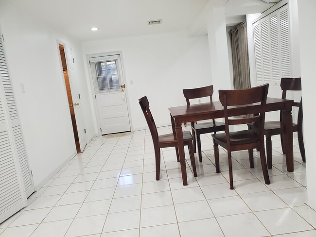 Building Photo - 5820 16th St NW