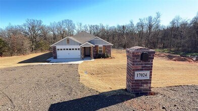 Building Photo - 17024 Buck Cir