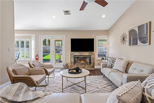 Building Photo - 905 Buffwood Ave