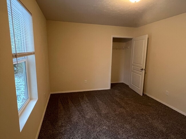 Foto del edificio - 1020 E Lynn St