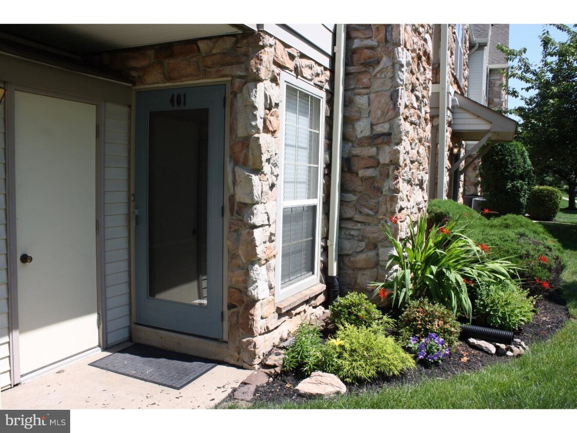 401 Remington Ct, Chalfont, PA 18914 Room for Rent in Chalfont, PA