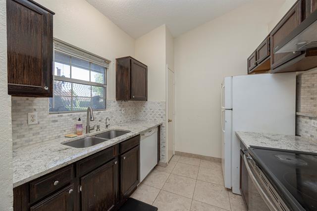 Foto del edificio - 3801 14th St