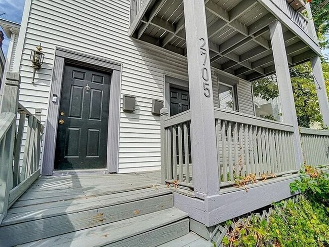 Building Photo - 2705 Hackberry St