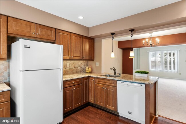 Building Photo - 24 Fulmar Dr