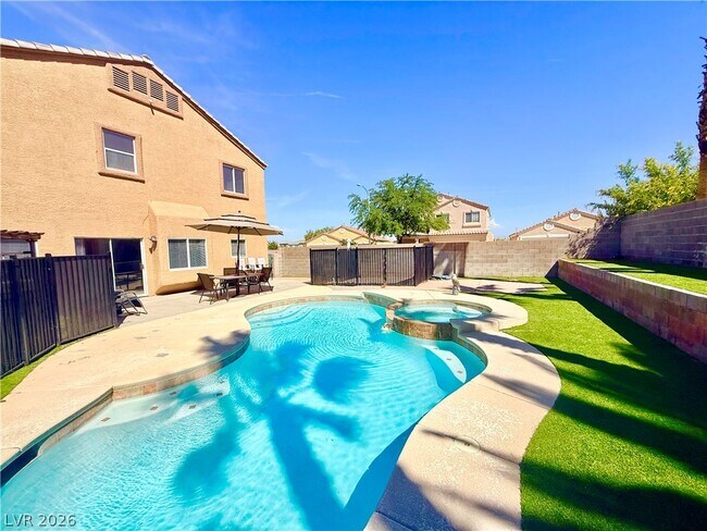 Foto del edificio - 1212 Diamond Valley St