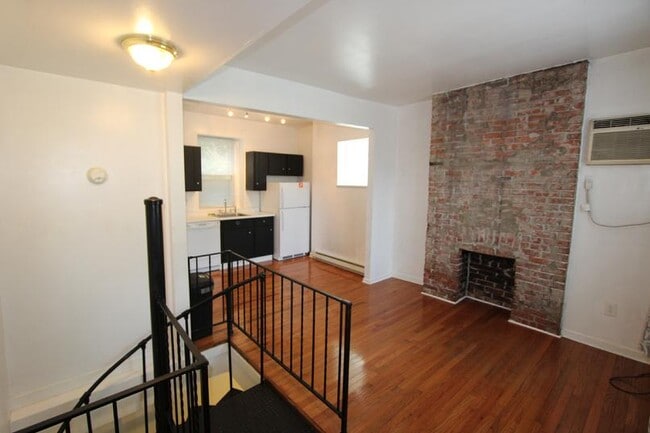 #3 - 5211 Wilkins Ave