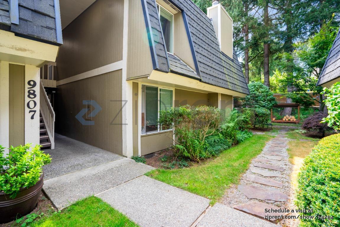 Foto principal - 9807 NE 124th St