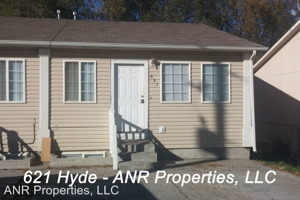 Primary Photo - 615 Hyde Ave