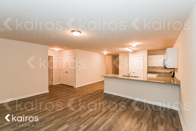 Building Photo - 221 Saddle Brooke Trc.