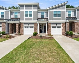 Building Photo - 185 Millennium Dr