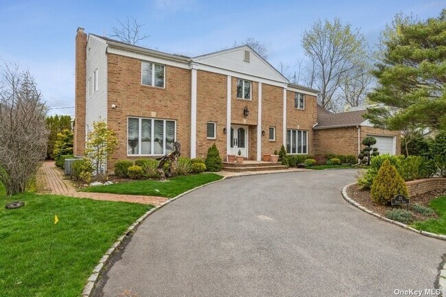 Foto del edificio - 35 Bridle Path