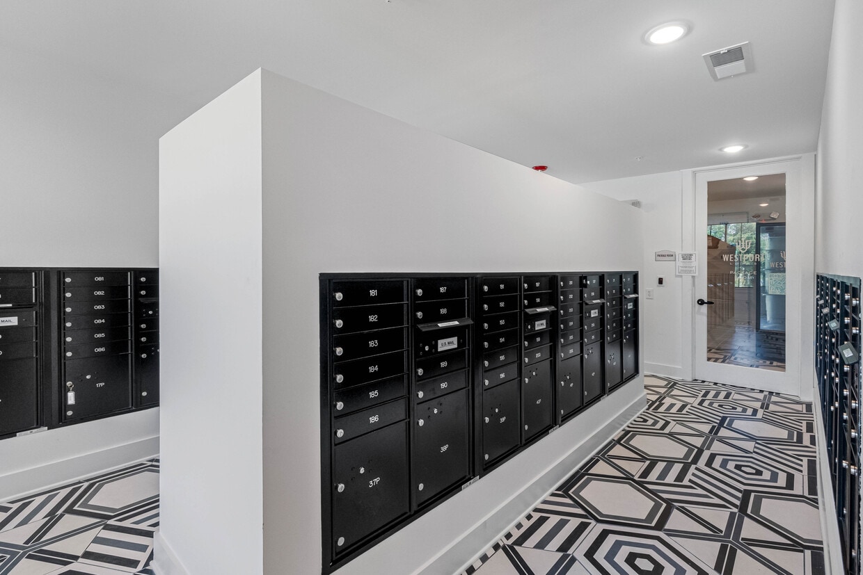 Primary Photo - Westport Lofts
