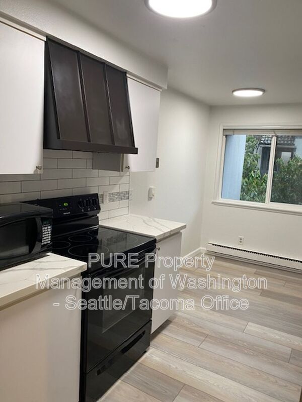 Building Photo - 7501 Ruby Dr SW
