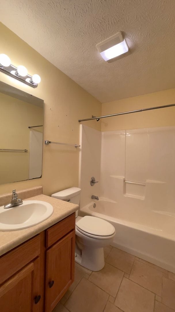 Building Photo - Charming 3BR/2BA Home in Brittany Chase with Fenced Yard & Fireplace