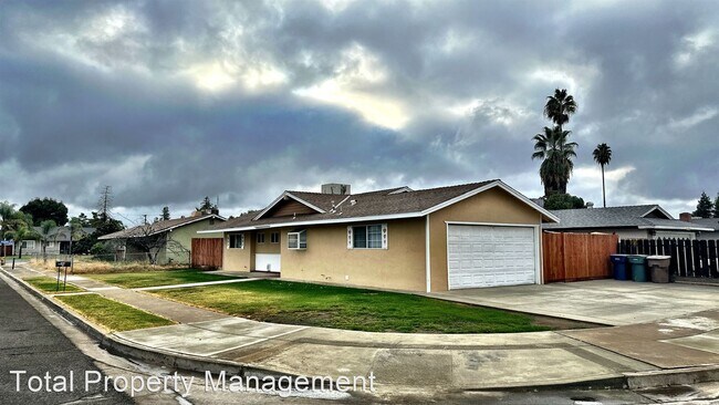 Foto del edificio - 3 br, 2 bath House - 1547 E. Karen Ave.