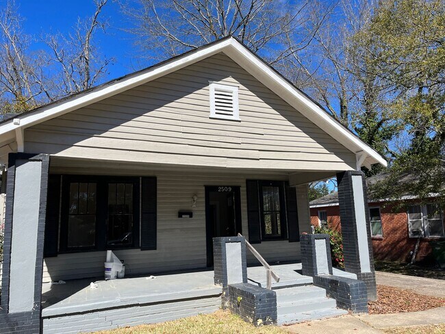 Building Photo - **UPCOMING**Total Electric**4 Bedroom / 2 ...