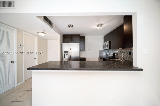 Foto del edificio - 16740 NE 9th Ave