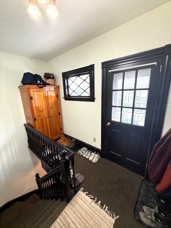 Building Photo - 158 Grove St