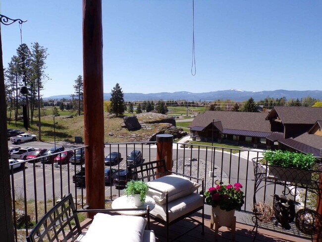 Foto del edificio - Furnished 3 bedroom, 3.5 bath