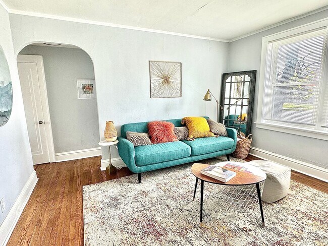 Foto del edificio - 4929 Chippewa St