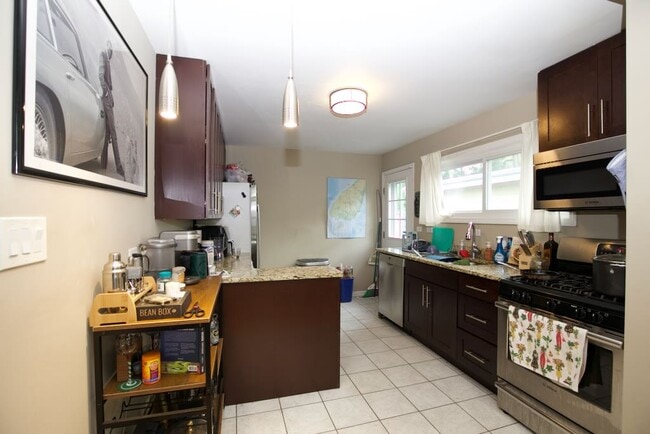 Building Photo - 55 Jeffrey