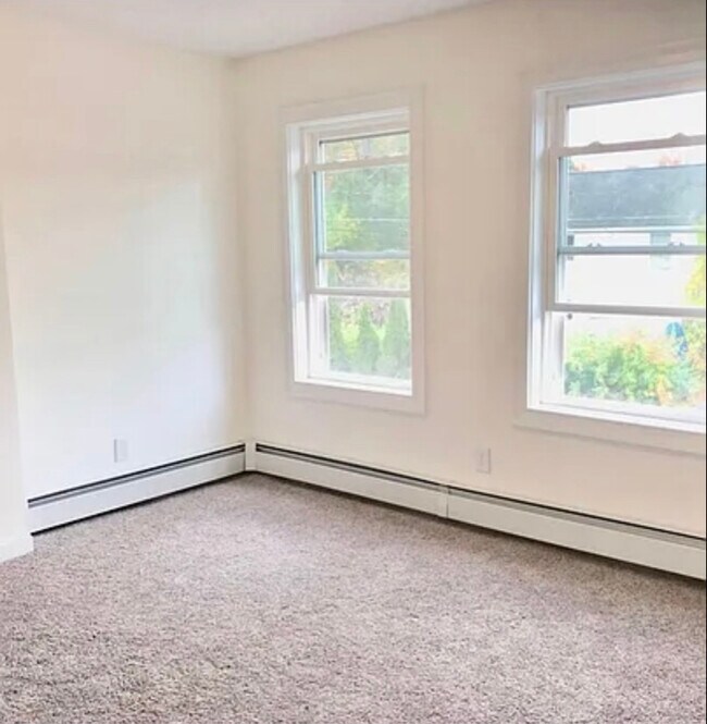 Foto del edificio - 35 Raymond Marchetti St