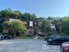 Building Photo - 1705 Green Hollow Dr
