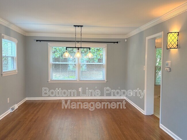 Foto del edificio - 6741 Windyrush Rd