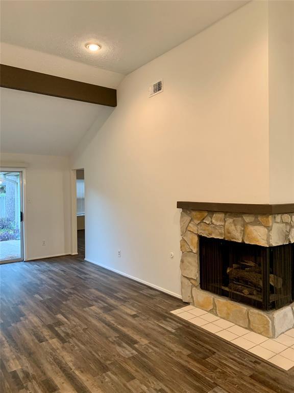 Building Photo - 9514 John Bank Dr