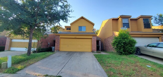 Building Photo - 6313 Benavides Dr