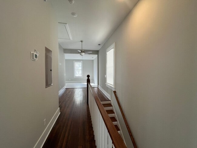Building Photo - Spacious 3BR/2BA Apartment – Perfect for SCAD Students!