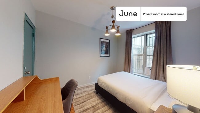 Building Photo - Room in Shared 4 bed/1 bath home