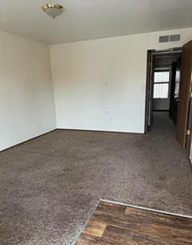 Foto del edificio - 2190 Bex St