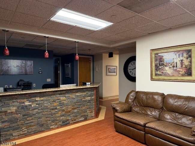 Building Photo - 16 Pocono Rd