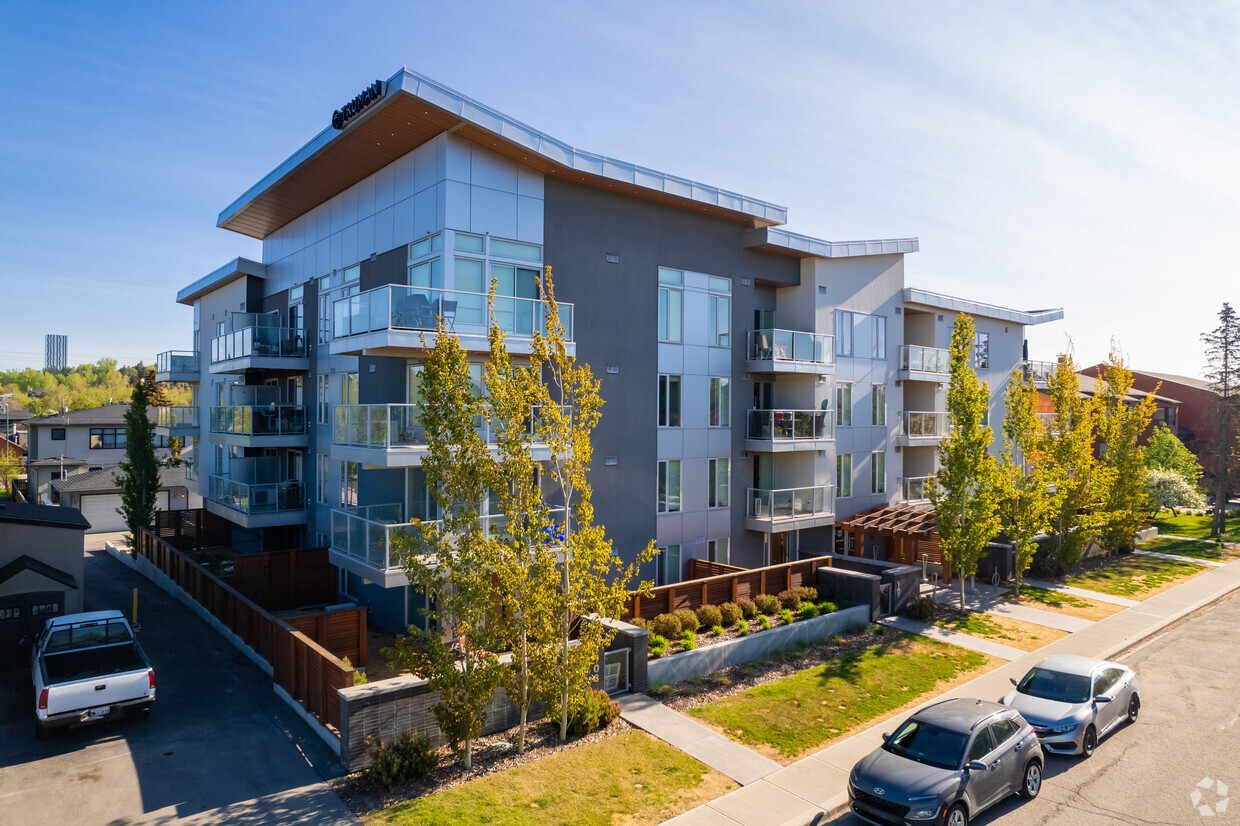 Primary Photo - Upper West Apartments